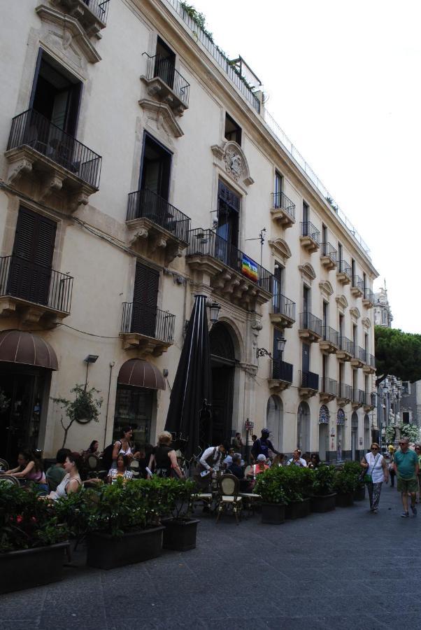 B&B Palazzo Sant'Alfano Катания Екстериор снимка