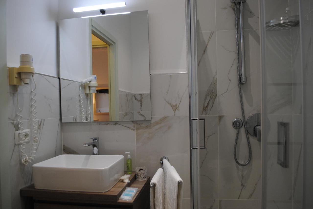 B&B Palazzo Sant'Alfano Катания Екстериор снимка