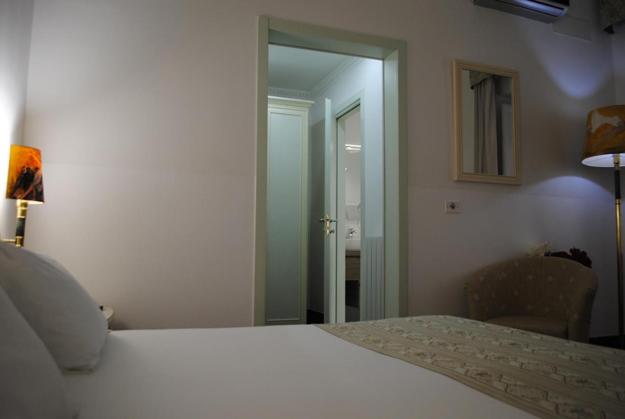 B&B Palazzo Sant'Alfano Катания Екстериор снимка