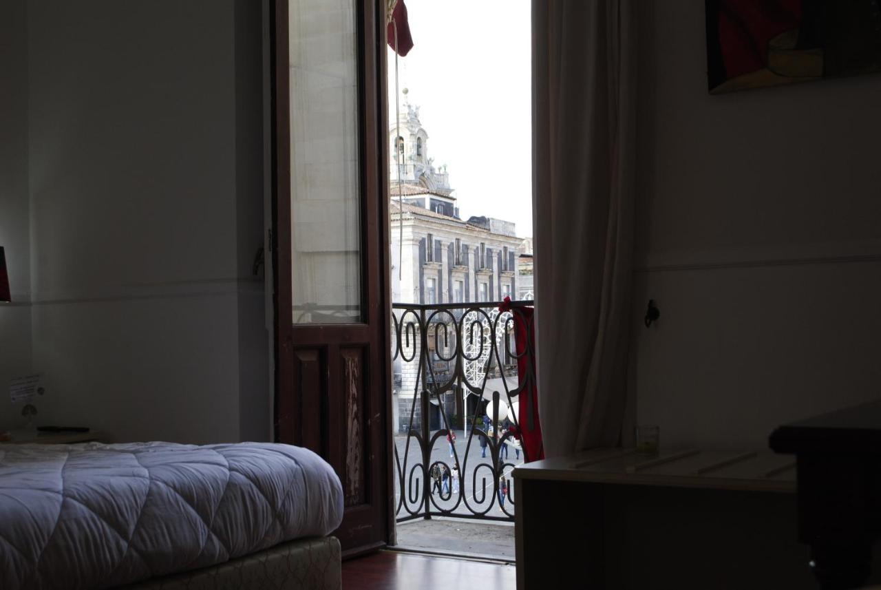 B&B Palazzo Sant'Alfano Катания Екстериор снимка