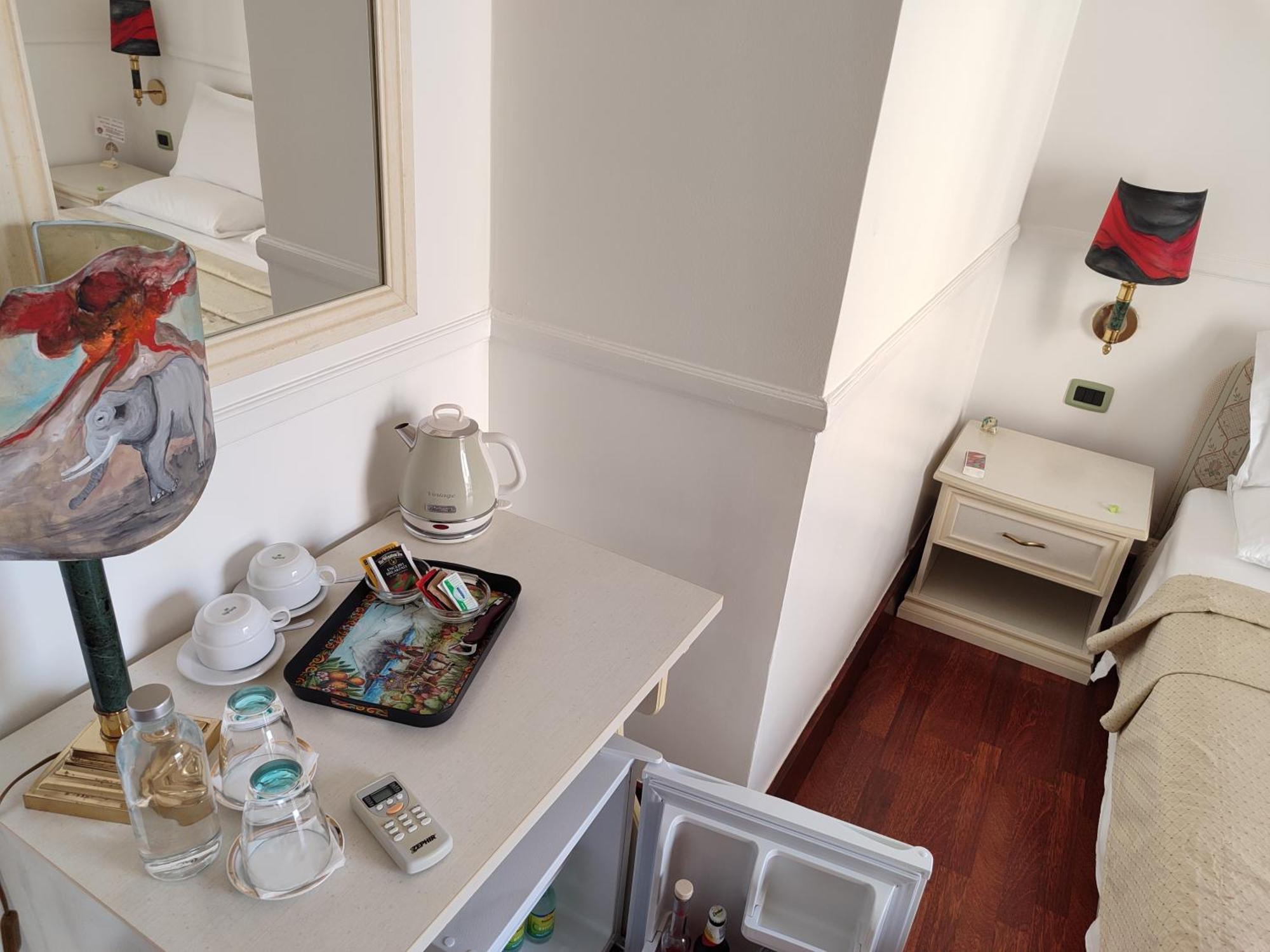 B&B Palazzo Sant'Alfano Катания Стая снимка
